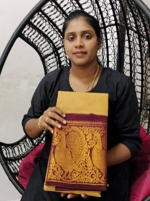 ❣️ Sungudi Cotton mayuri long border - Image 12